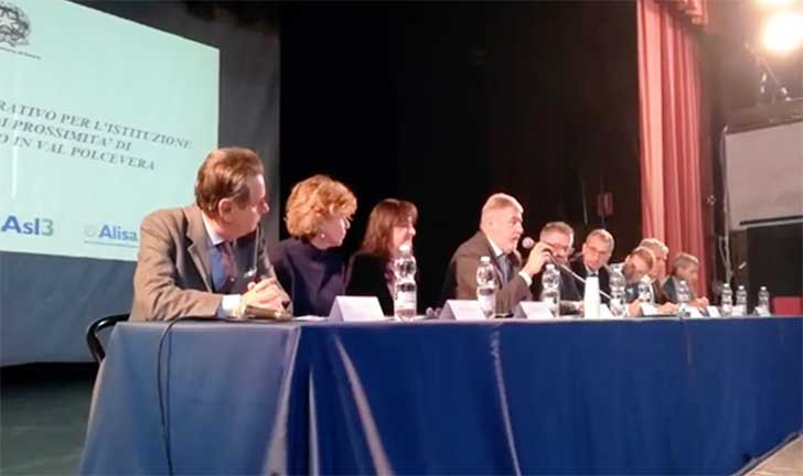 riproduce video in una nuova finestra